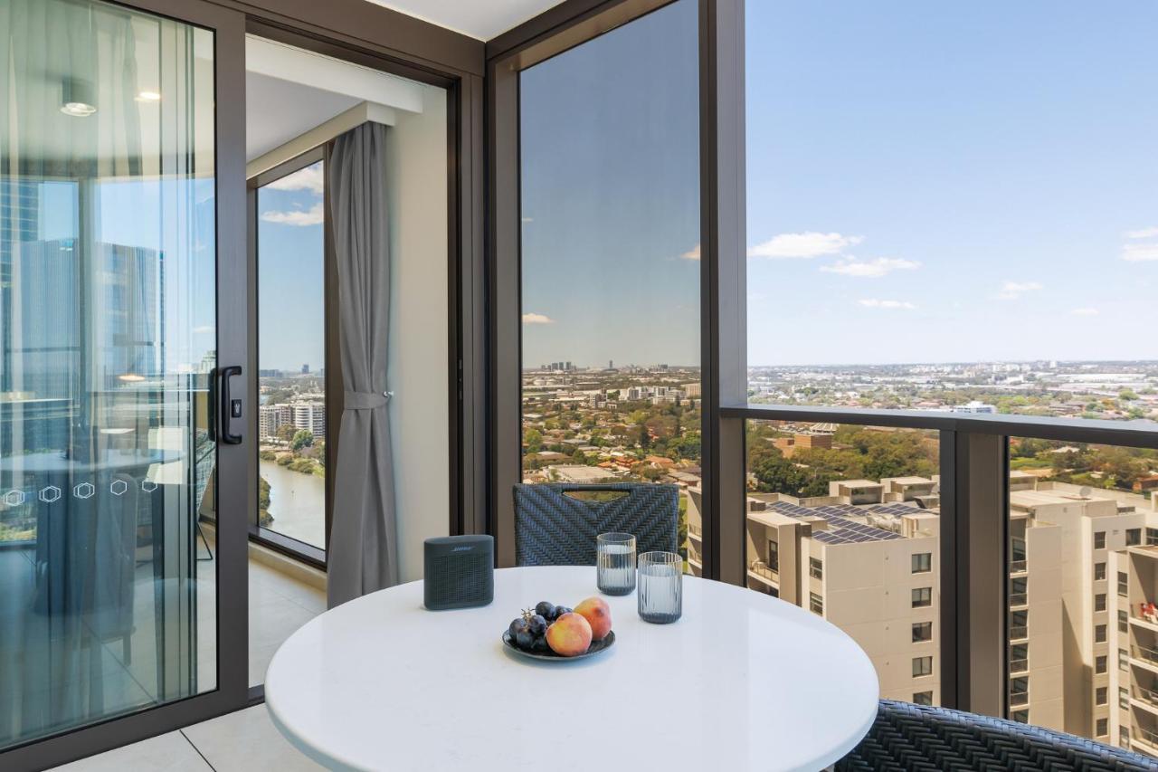 Meriton Suites George Street, Parramatta Sydney Exterior photo