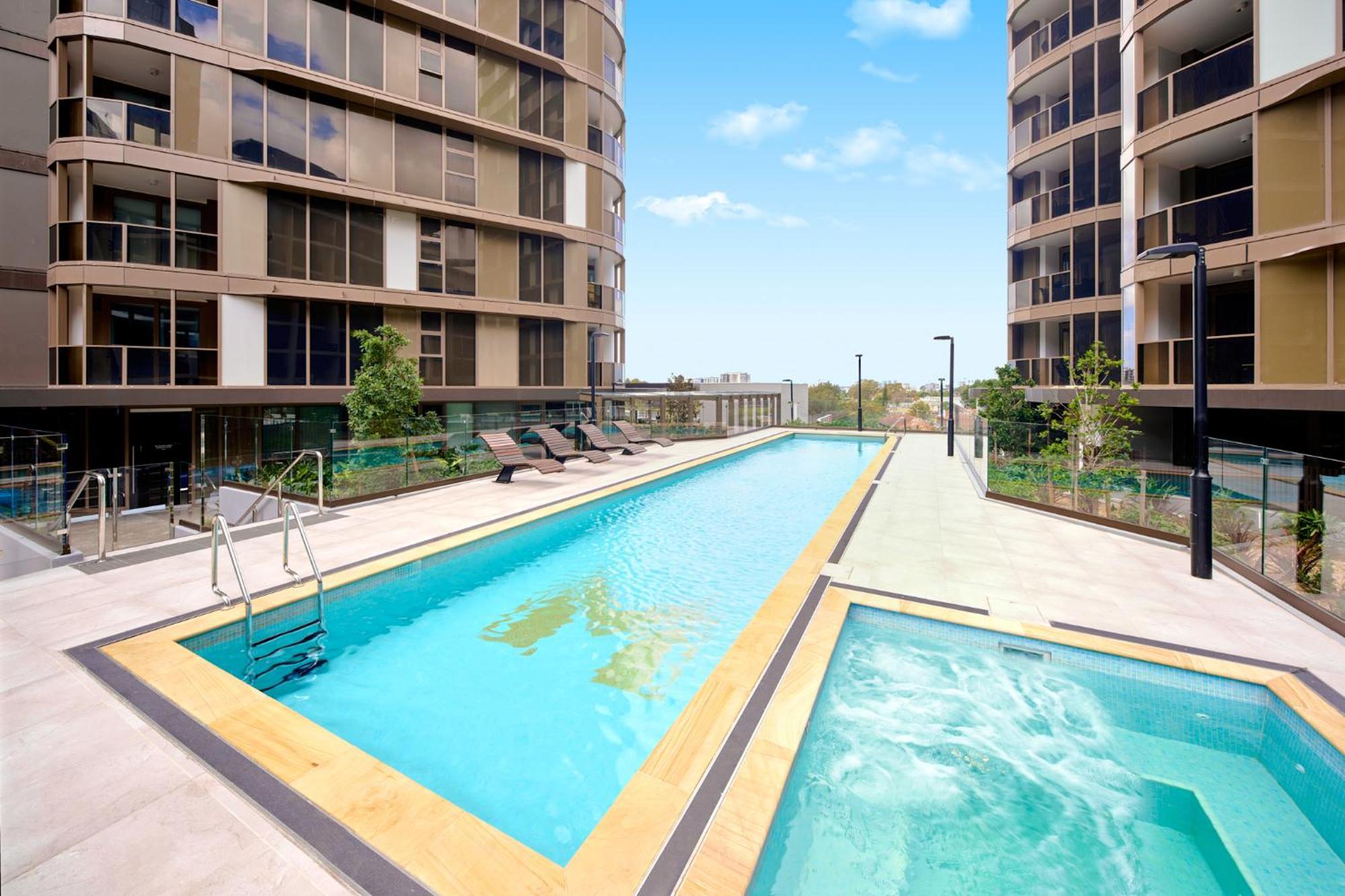 Meriton Suites George Street, Parramatta Sydney Exterior photo