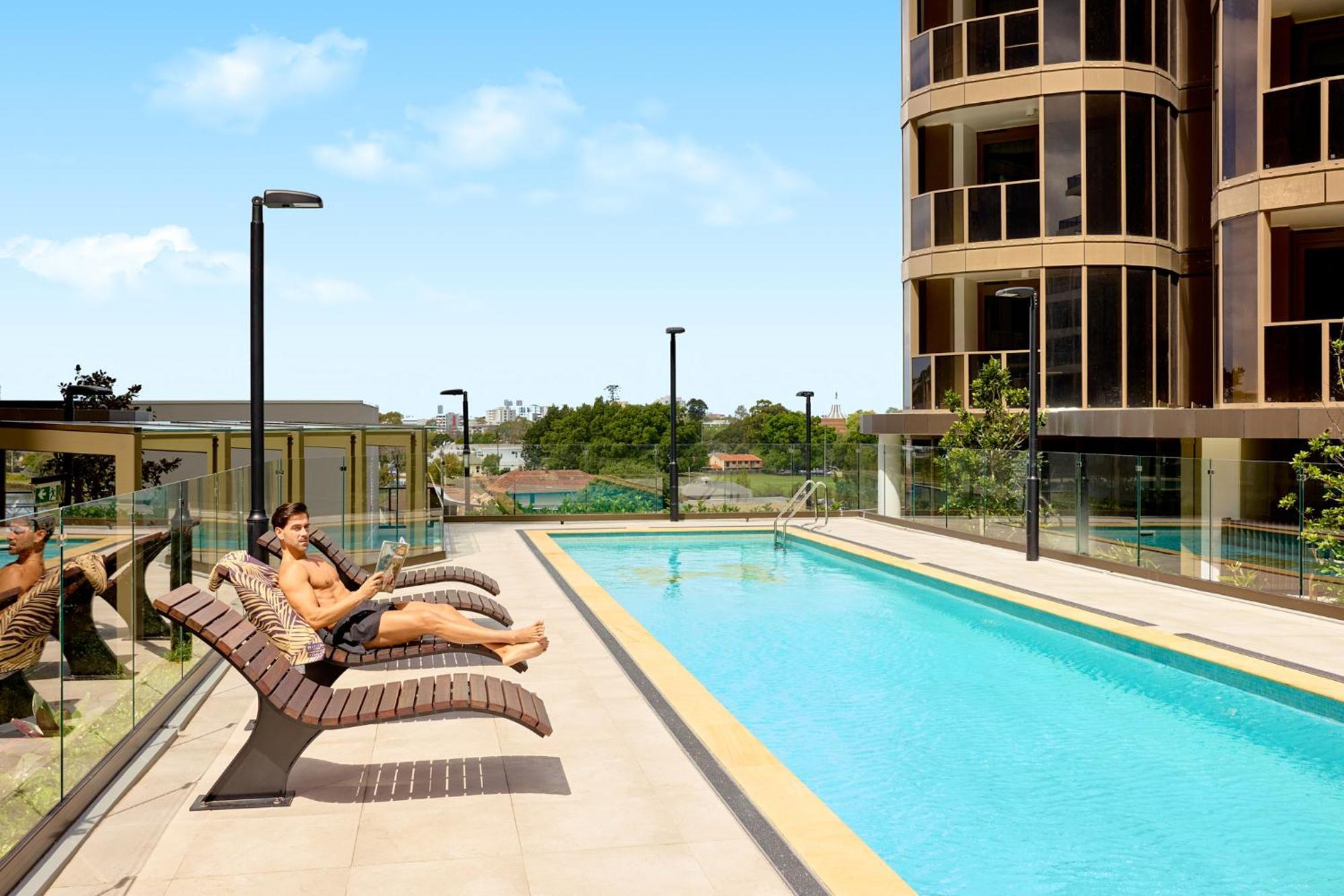 Meriton Suites George Street, Parramatta Sydney Exterior photo